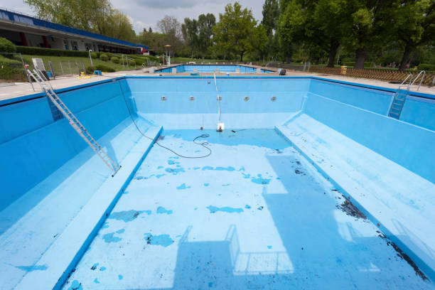 Best Water damage restoration specialists  in Brewster Hill, NY